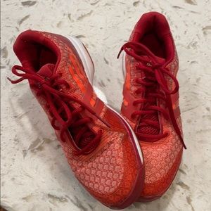 EUC - Adidas tennis shoes - size 9.5